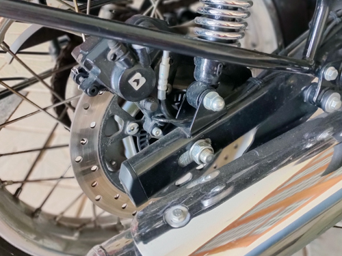 motorcycle braking tips & techniques for front & rear brake