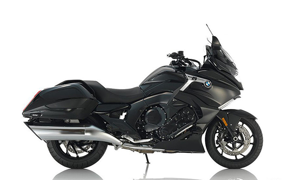 BMW K 1600 B right-side view – luxury touring bagger.